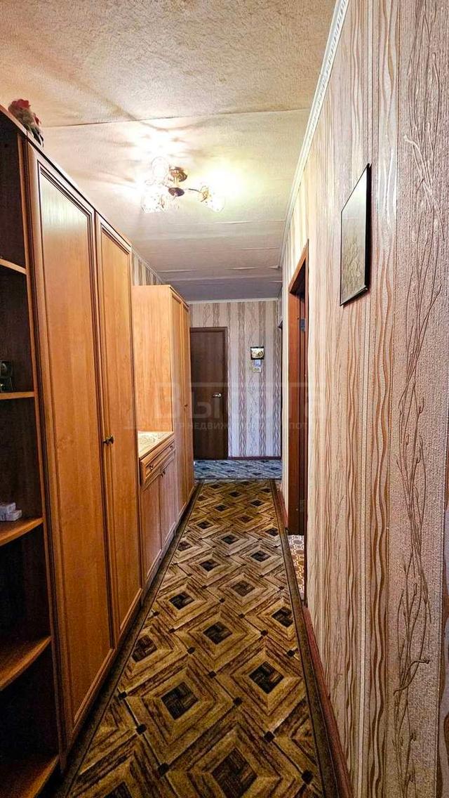 Фото 3-комнатная квартира 70 м2 этаж 9/9: 2
