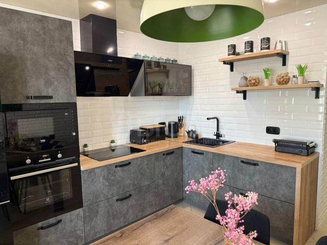 Фото 2 комнатная квартира 75 м2 этаж 10/17: 2