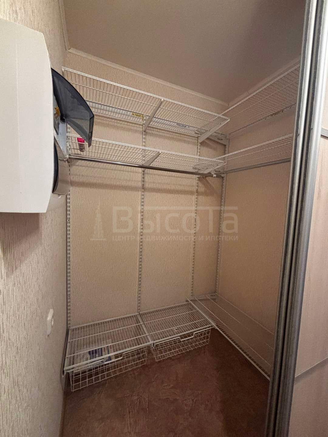 Фото 1 комнатная квартира 37.1 м2 этаж 7/17: 7