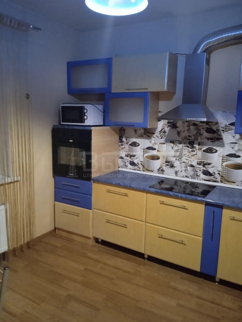 Фото 2 комнатная квартира 66.6 м2 этаж 4/17: 2