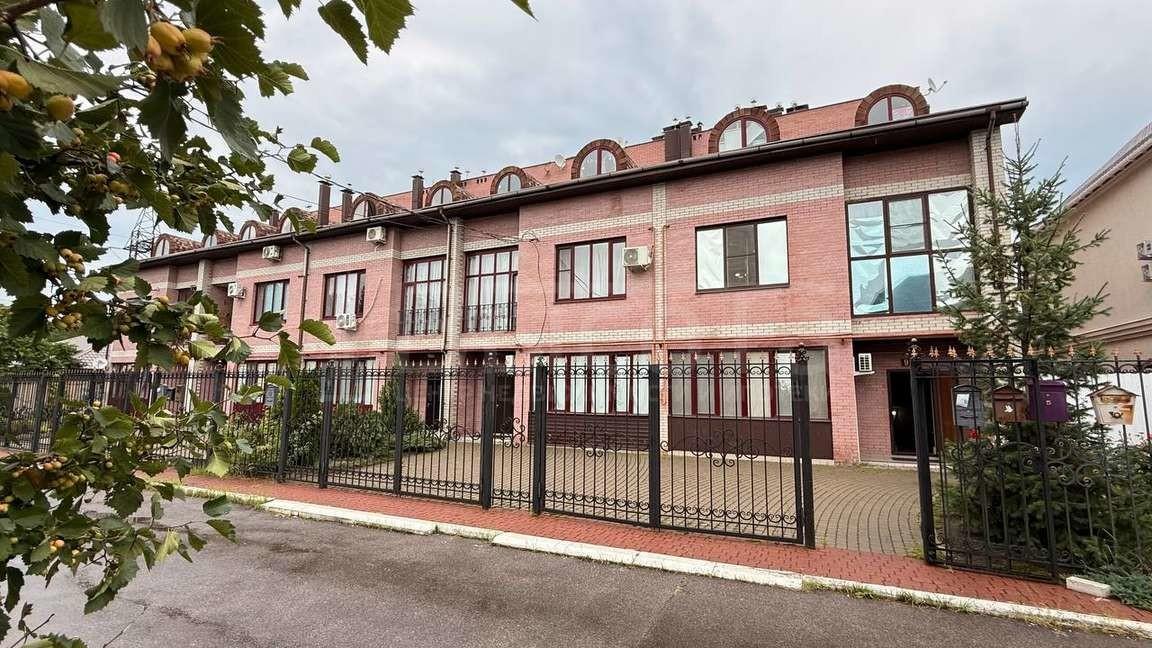Фото 1 комнатная квартира 50 м2 этаж 2/3: 13