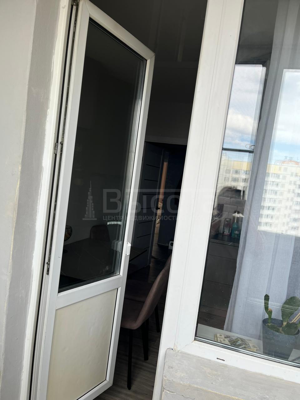 Фото 2 комнатная квартира 54 м2 этаж 8/10: 19
