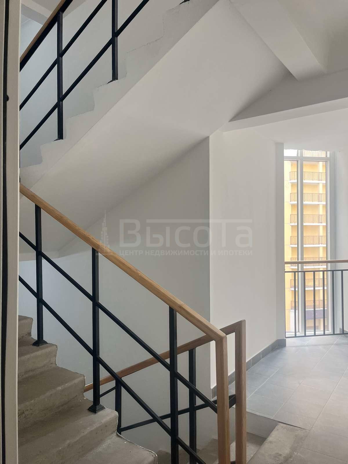 Фото 3 комнатная квартира 94.6 м2 этаж 5/7: 9