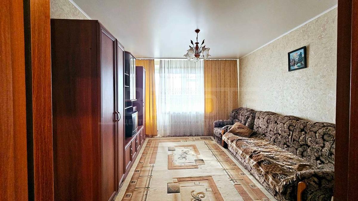 Фото 3-комнатная квартира 70 м2 этаж 9/9: 1