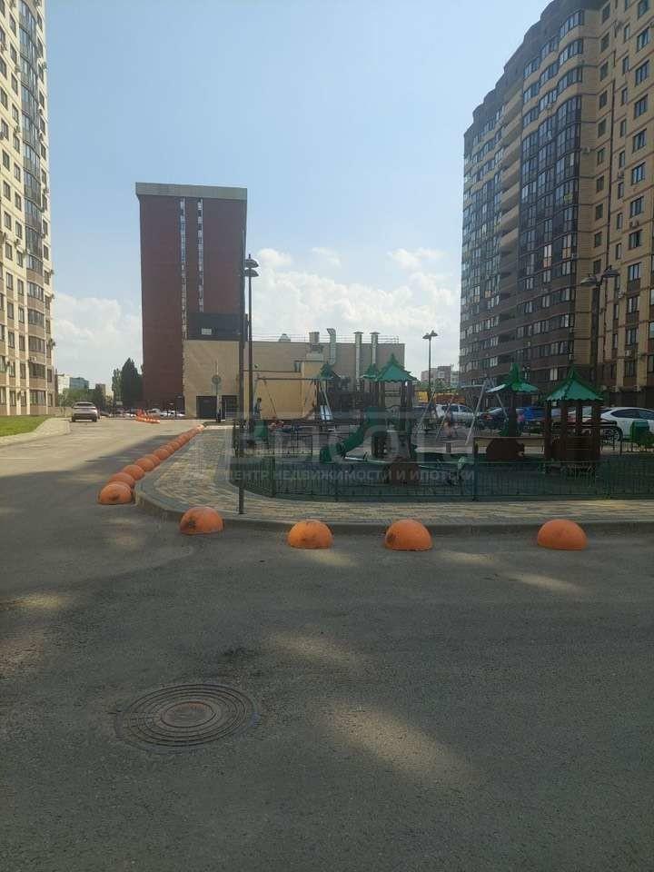 Фото 2 комнатная квартира 70.1 м2 этаж 14/17: 3