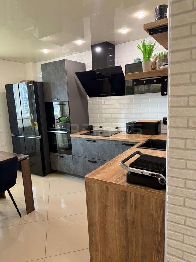 Фото 2 комнатная квартира 75 м2 этаж 10/17: 3