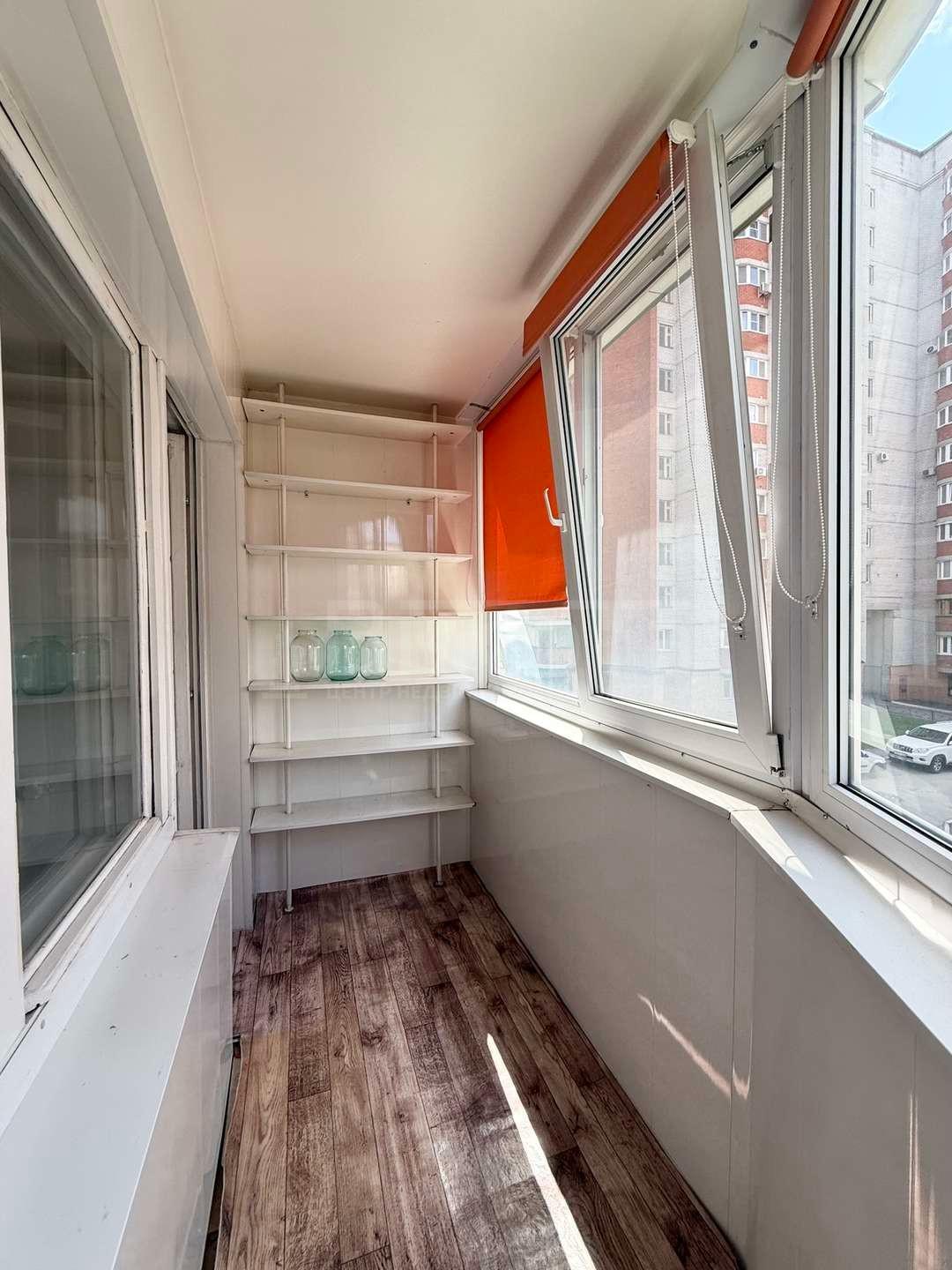 Фото 1 комнатная квартира 55.1 м2 этаж 2/13: 9
