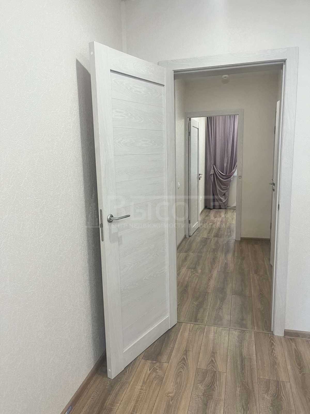 Фото 1 комнатная квартира 42.4 м2 этаж 1/17: 9
