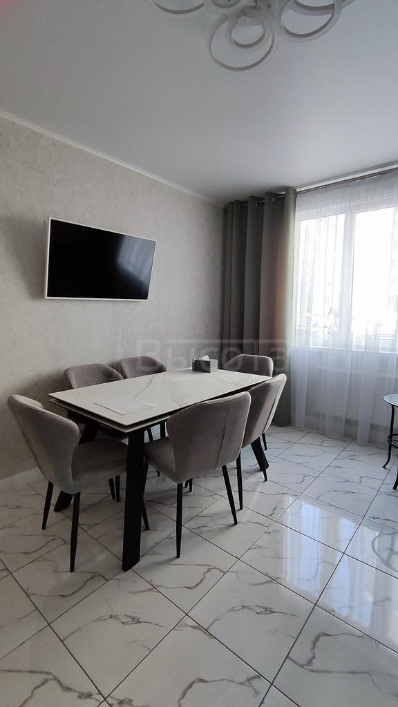 Фото 2 комнатная квартира 65.4 м2 этаж 1/17: 2