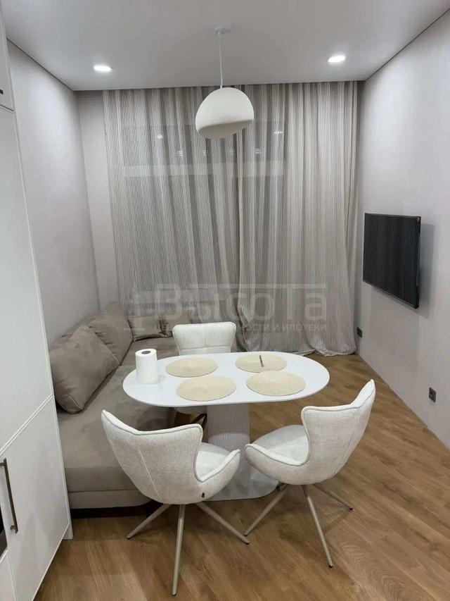 Фото 2 комнатная квартира 65 м2 этаж 18/18: 4