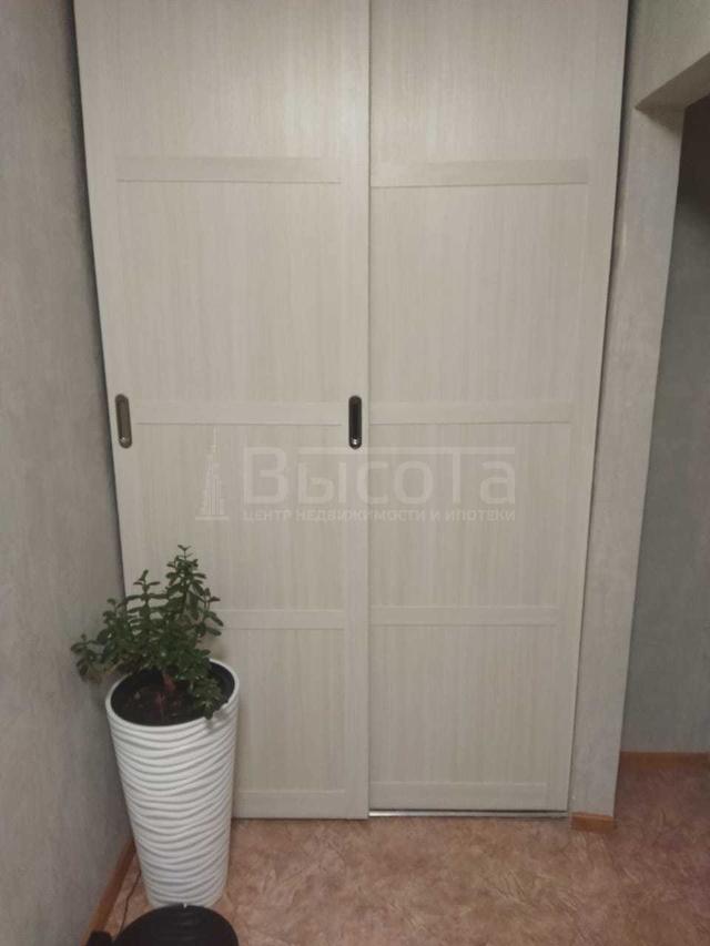 Фото 2 комнатная квартира 60 м2 этаж 1/10: 6