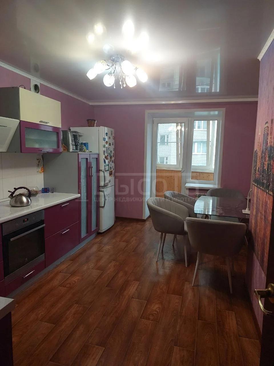 Фото 3 комнатная квартира 95 м2 этаж 4/8: 9