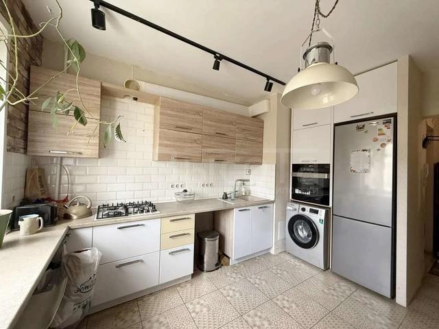 Фото 3 комнатная квартира 62.5 м2 этаж 2/9: 6