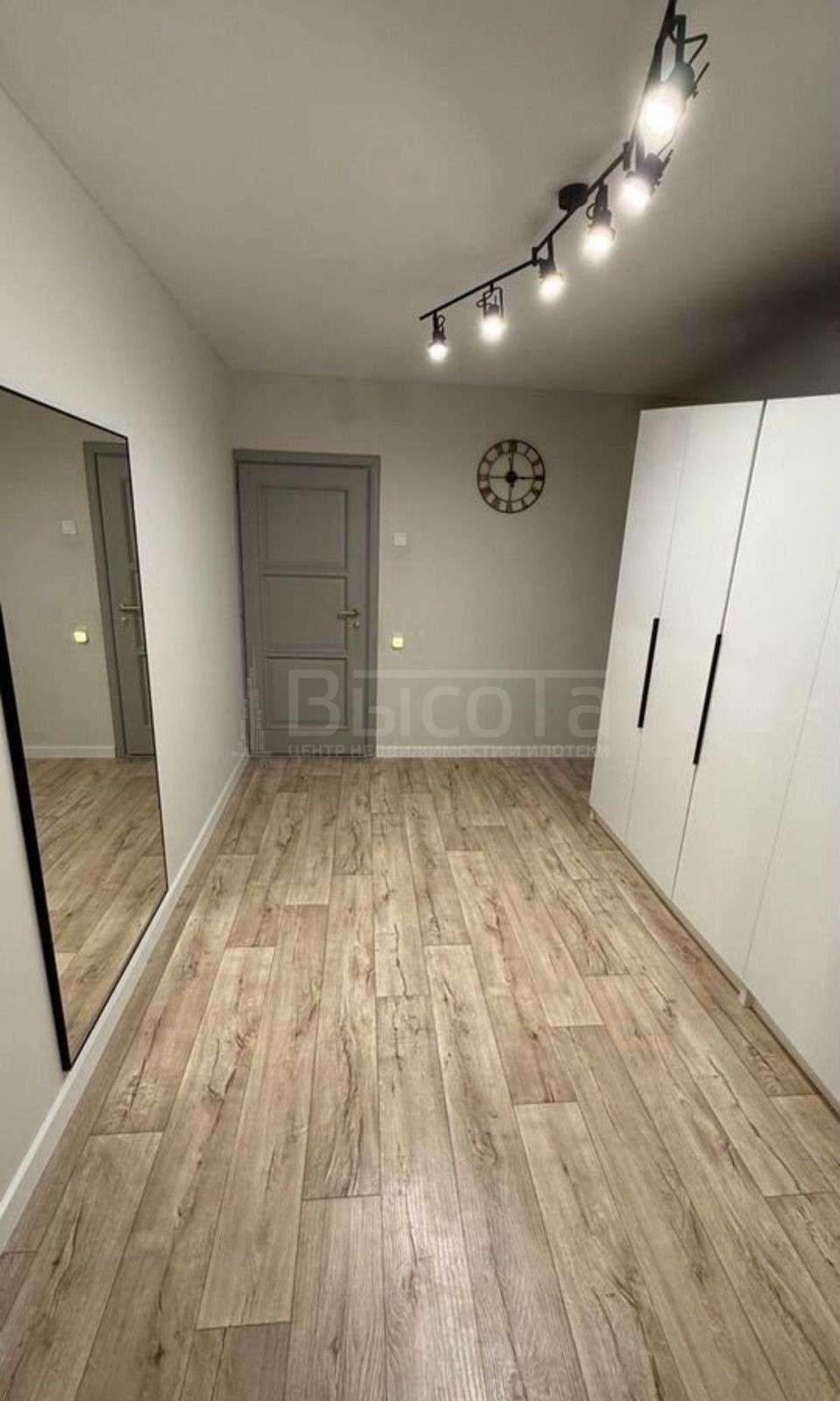 Фото 4 комнатная квартира 102 м2 этаж 8/10: 5