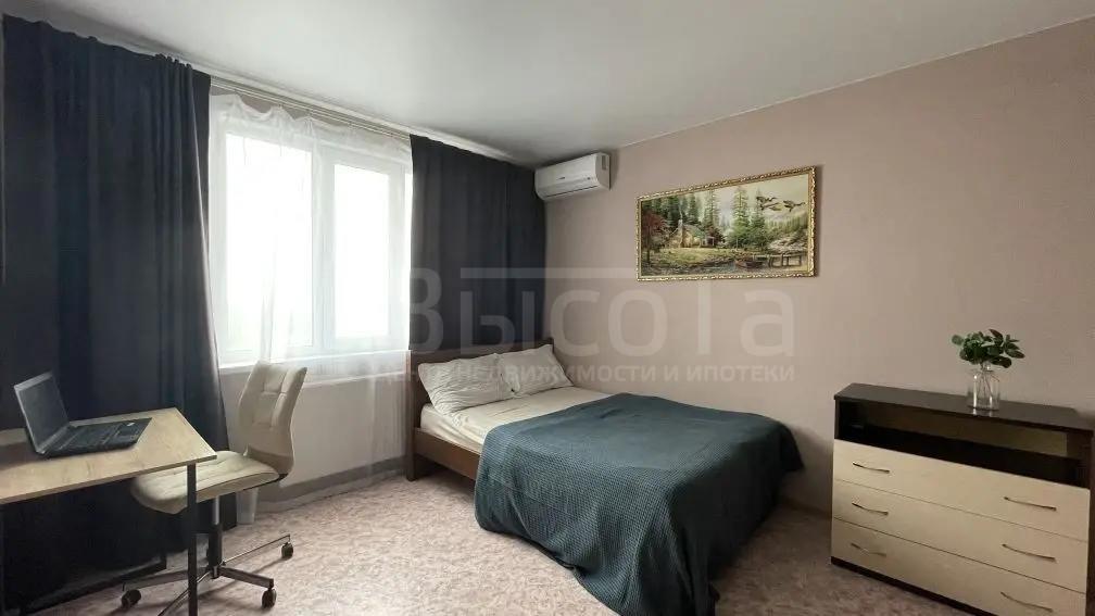 Фото 1 комнатная квартира 38 м2 этаж 15/17: 1