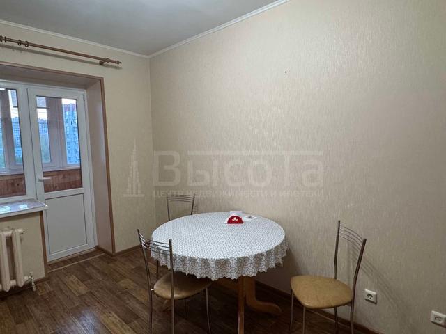 Фото 3 комнатная квартира 84 м2 этаж 7/10: 4