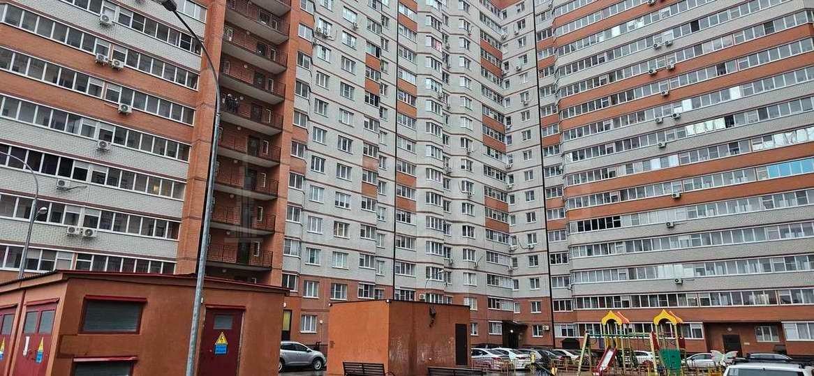 Фото 2 комнатная квартира 60 м2 этаж 16/17: 18