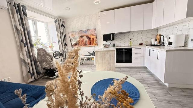 Фото 2 комнатная квартира 78.1 м2 этаж 8/11: 2