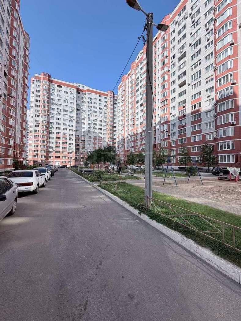 Фото 2 комнатная квартира 85.6 м2 этаж 7/17: 2
