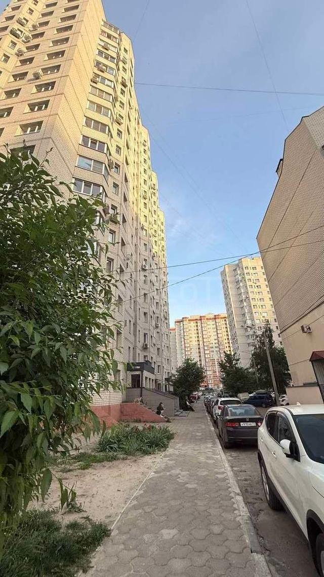 Фото 3 комнатная квартира 80 м2 этаж 3/17: 2